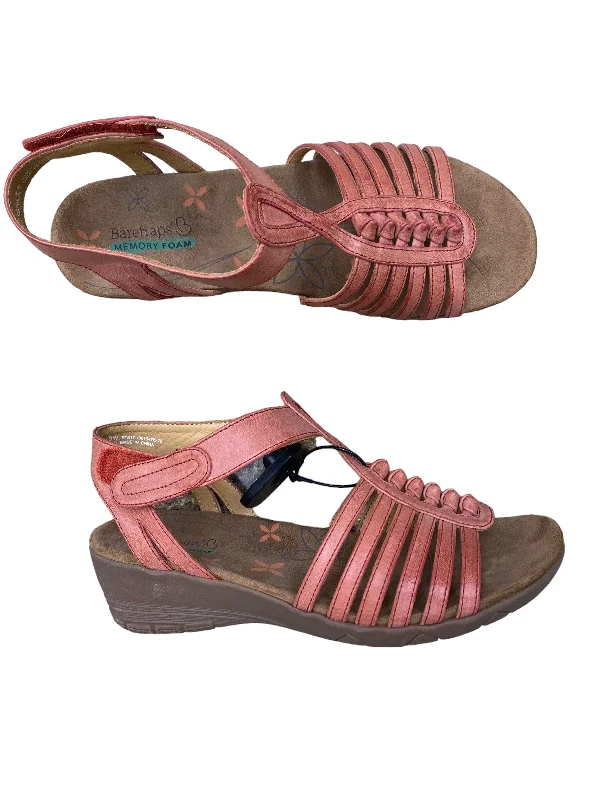 Subtle Glamour Coral Sandals Heels Wedge Bare Traps, Size 9