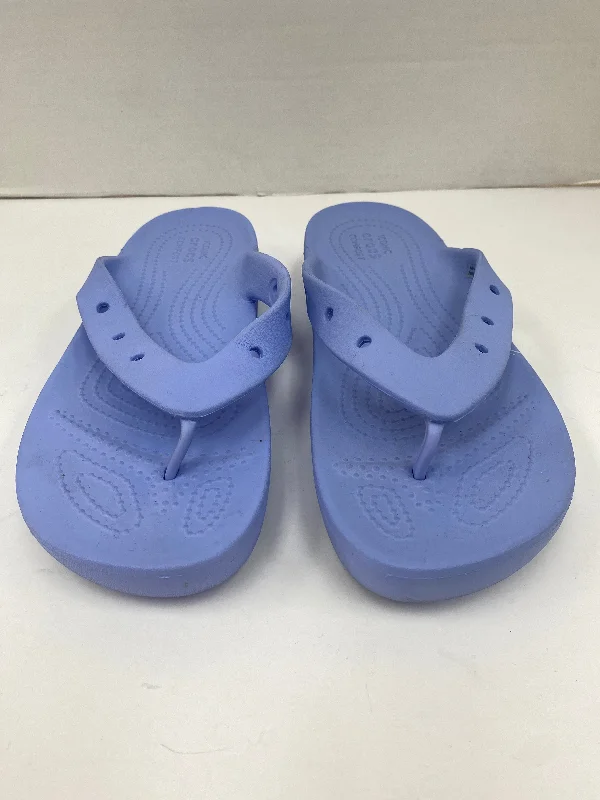 Distinctive Patterns Purple Sandals Flip Flops Crocs, Size 9