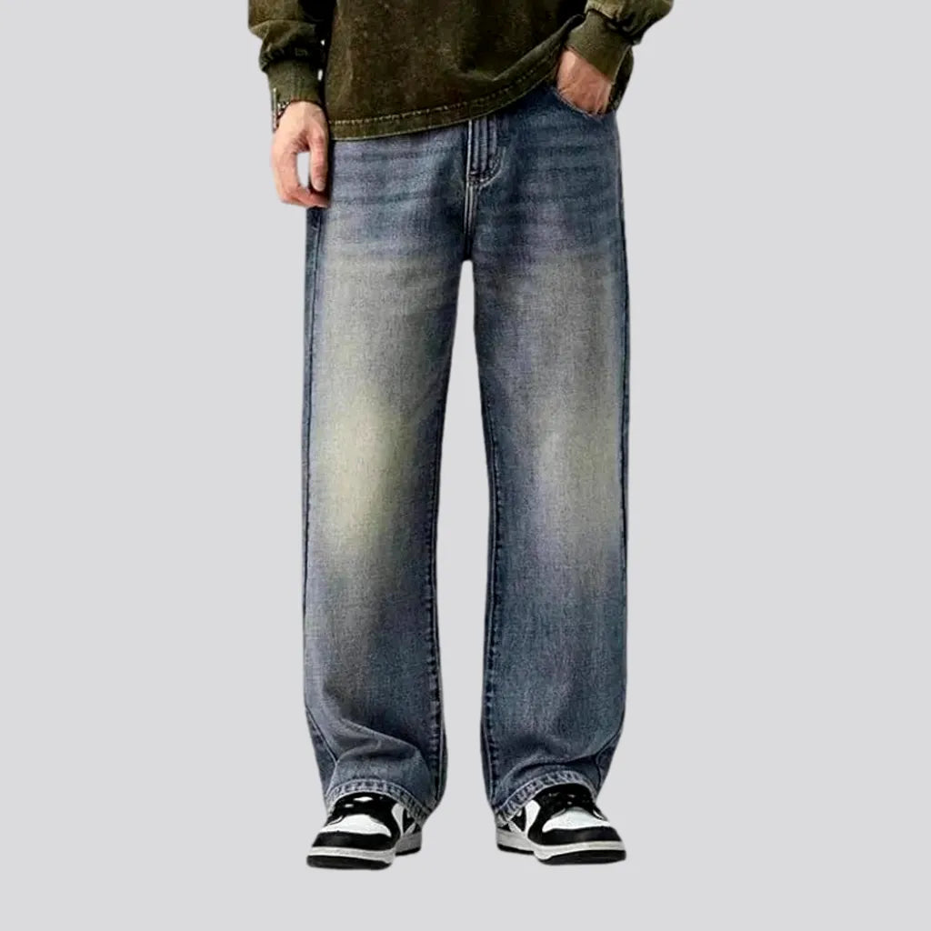 90s style whiskered baggy jeans for men