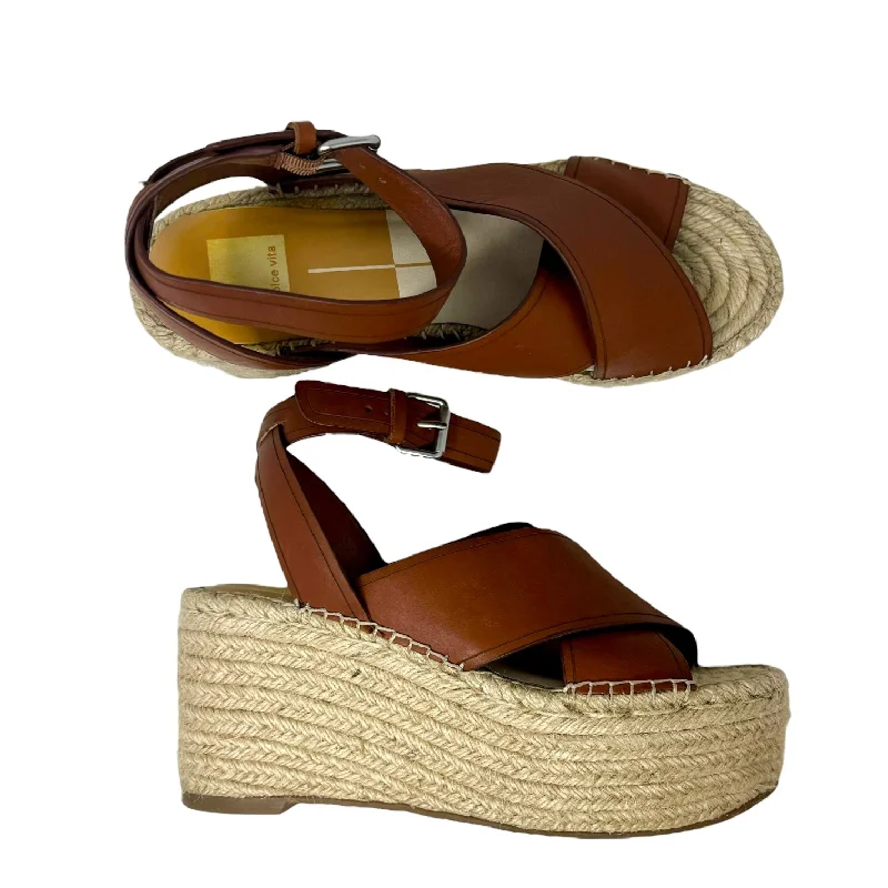 Soft Elegance Carsie Espadrille Wedge Sandals in Brown Leather Dolce Vita, Size 10