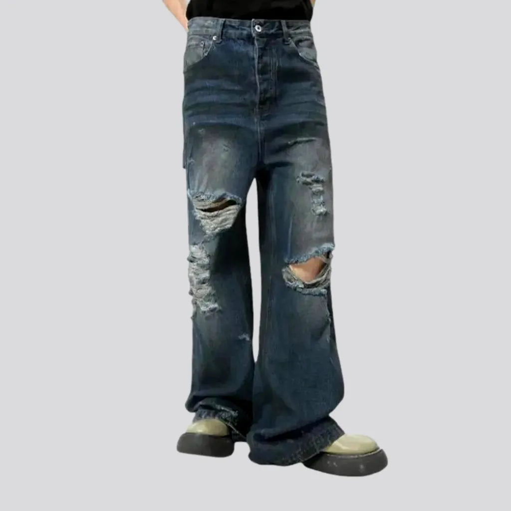 Distressed men's jeans