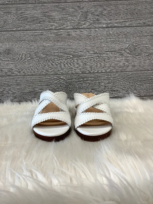 Timeless Beauty White Sandals Heels Wedge Jack Rogers, Size 6.5