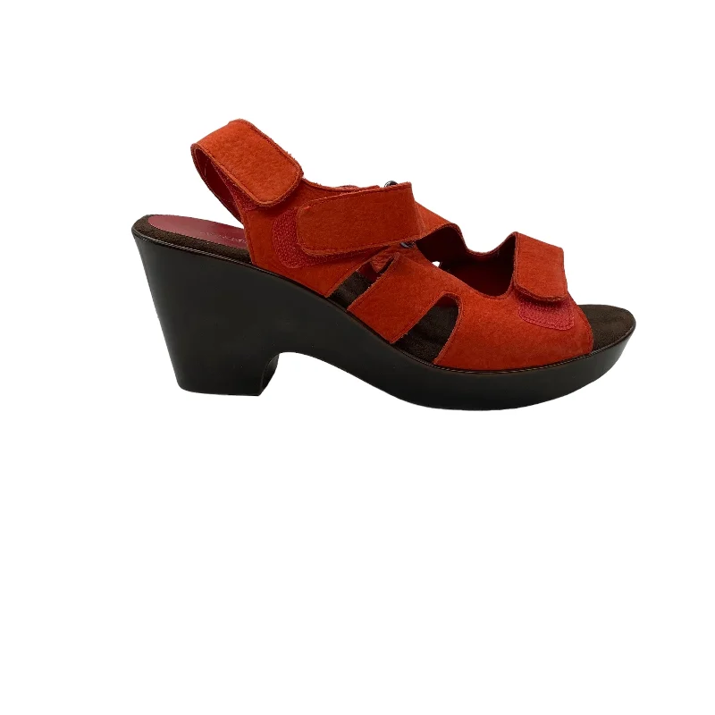 Monochrome Appeal ORANGE SANDALS HEELS BLOCK by AEROSOLES Size:8.5
