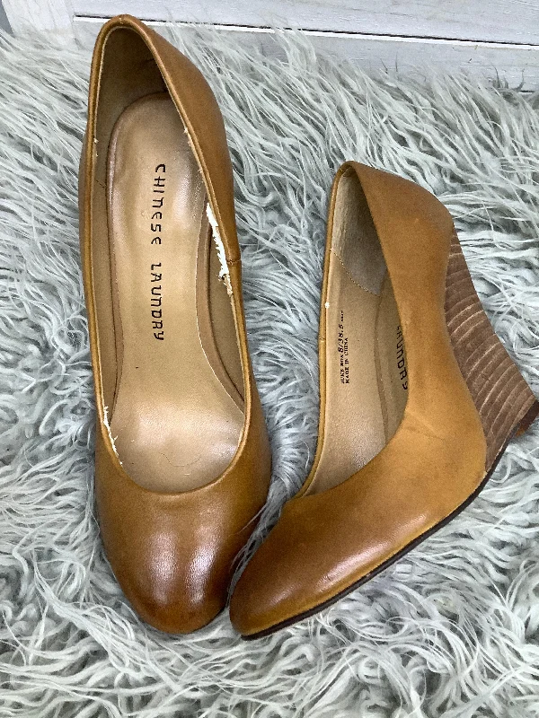 Minimal Edge Brown Sandals Heels Wedge Chinese Laundry, Size 8
