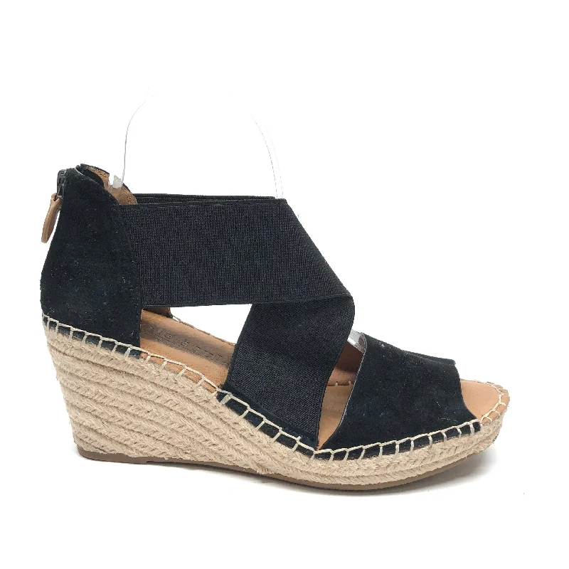 Sleek Finish Black Sandals Heels Wedge Gentle Souls, Size 7.5
