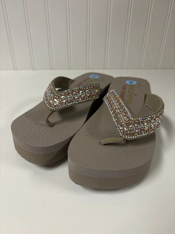 Bold Flair Taupe Sandals Flip Flops Skechers, Size 6