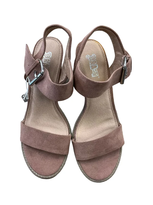 Dynamic Patterns Tan Sandals Heels Block Brash, Size 8.5