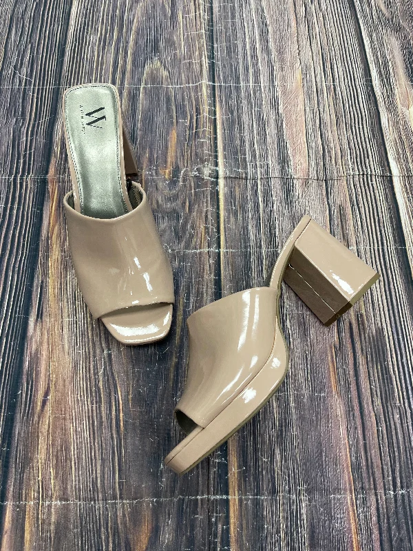 Bold Detailing Tan Sandals Heels Block Worthington, Size 10