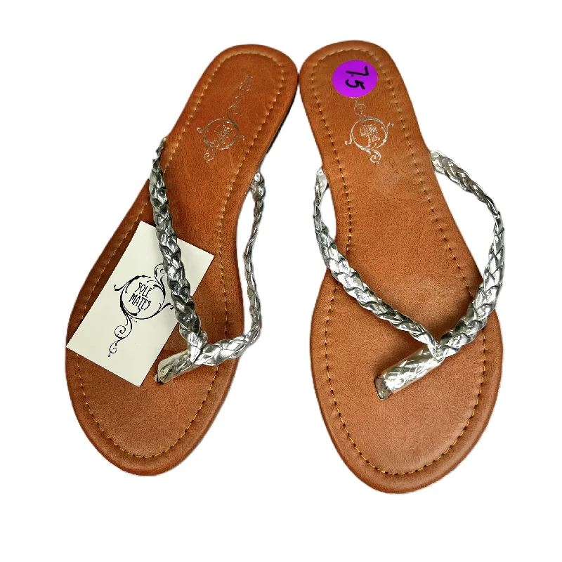 Luxe Feel Brown & Silver Sandals Flip Flops By Sole Mates, Size: 7.5