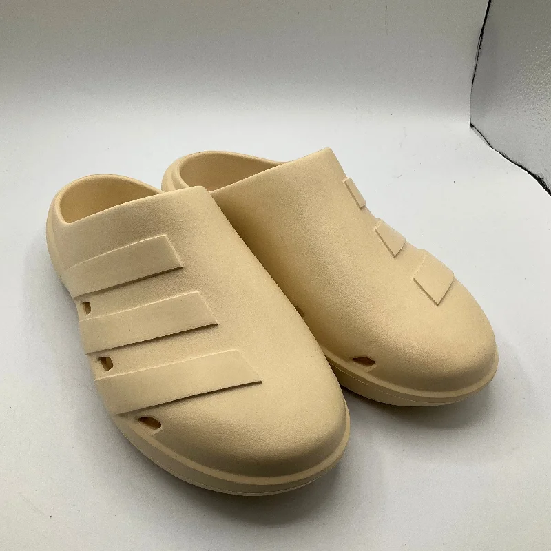 Fashionable Silhouette Peach Sandals Sport Adidas, Size 8