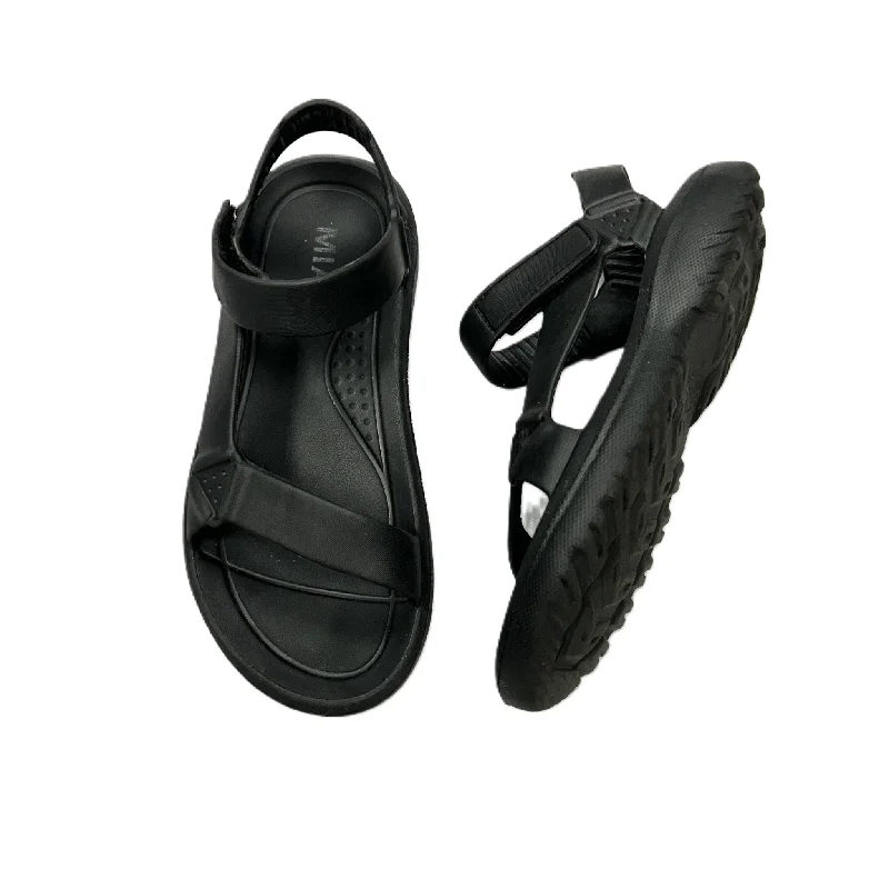 Distinctive Patterns Black Sandals Sport By Mia, Size: 7