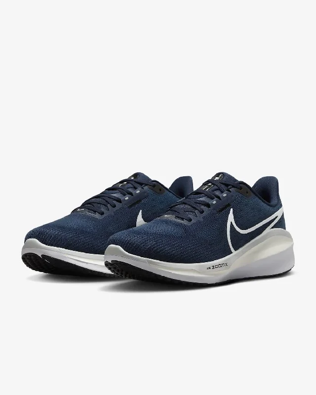 Edgy Look Nike Vomero 17 Men's Running Shoe In 400