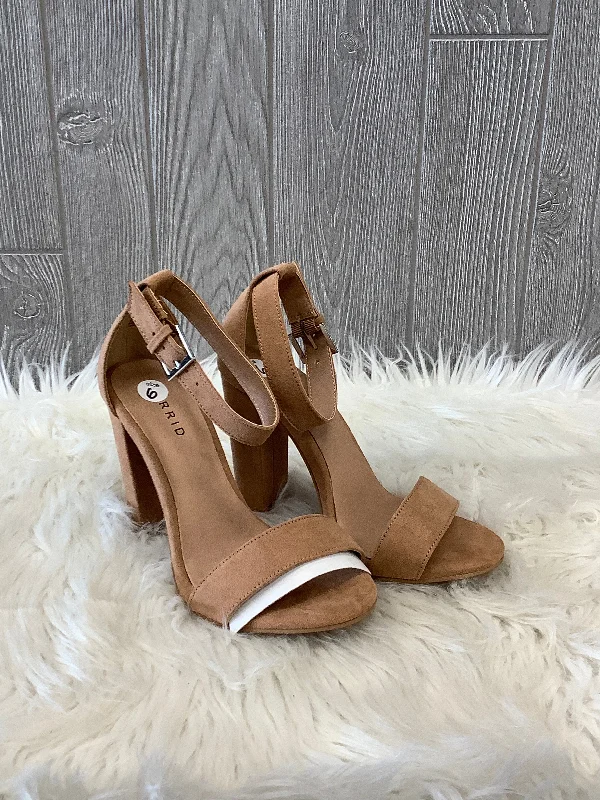 Runway Ready Brown Sandals Heels Block Torrid, Size 6
