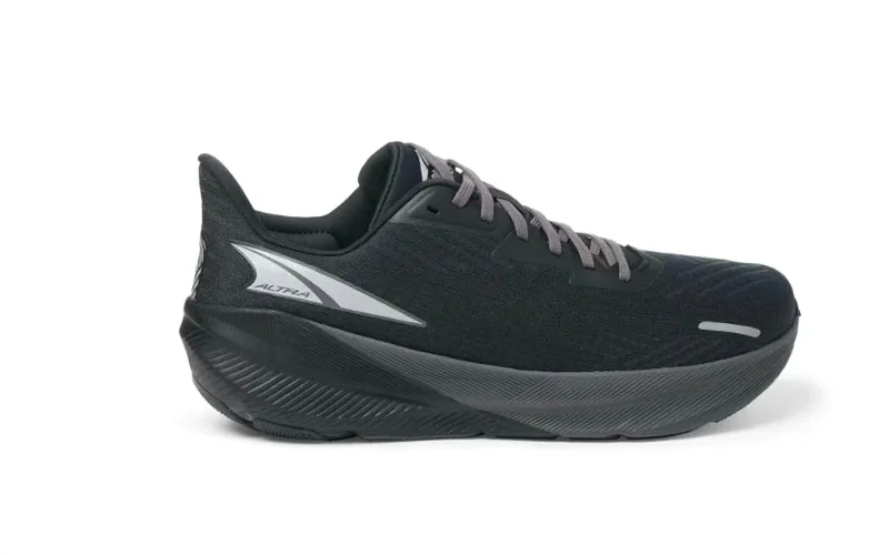 Stylish Detailing Men's Fwd Experience Road Running Shoe In Black