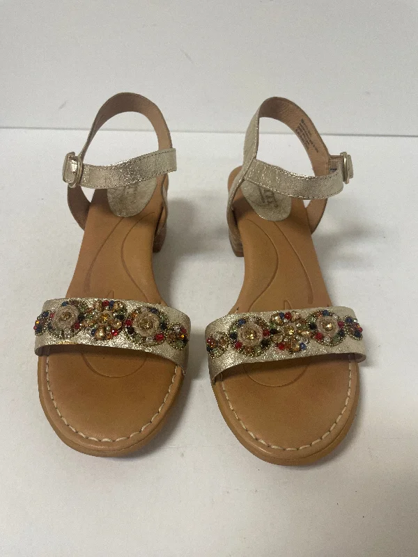 Signature Look Gold Sandals Heels Block Born, Size 8