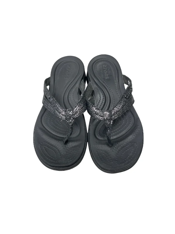 Elegant Accents Black Sandals Flip Flops Crocs, Size 9