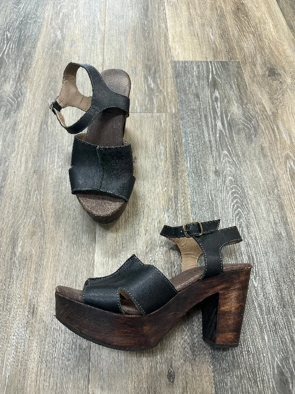 Graceful Charm Black Sandals Heels Block Roan, Size 9