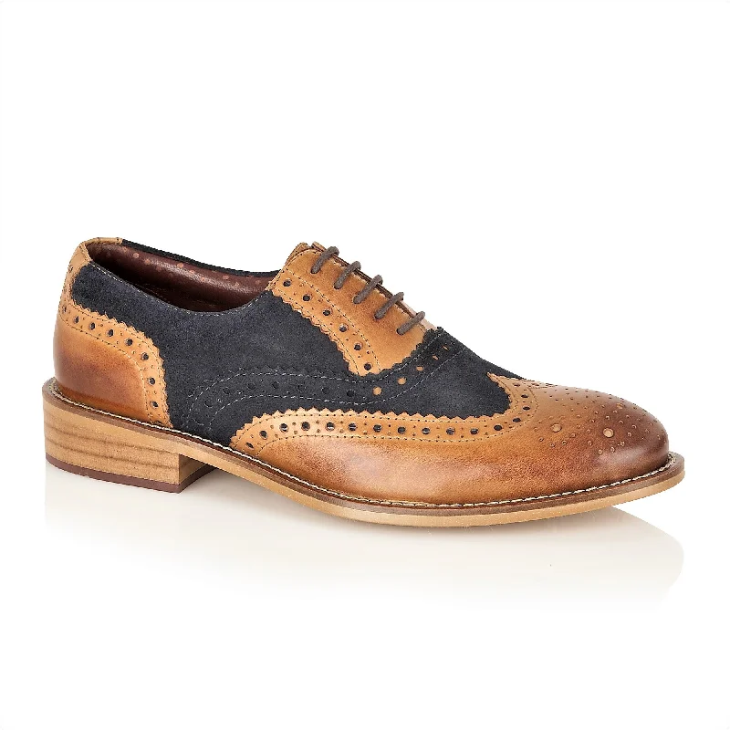Stylish Detailing Gatsby Junior Brogue Tan / Navy