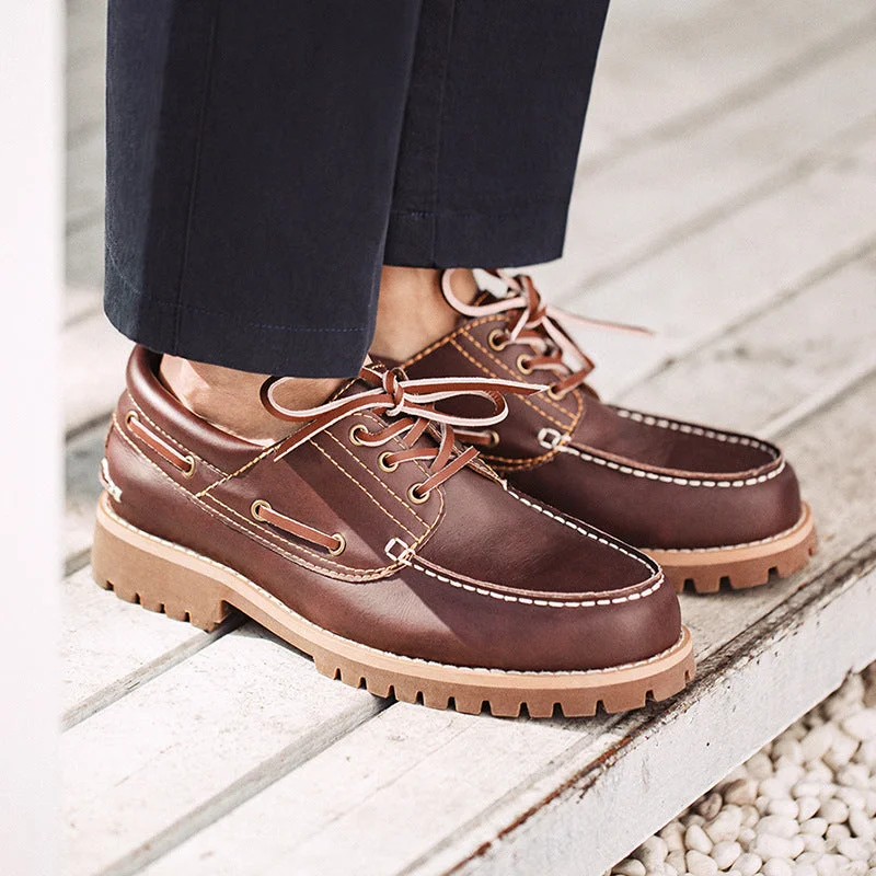 Subdued Elegance Men Retro Classic Leather Casual Shoes