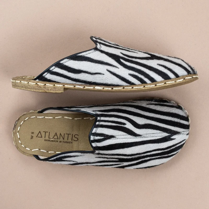 Romantic Detailing Men's Zebra Barefoot Slippers