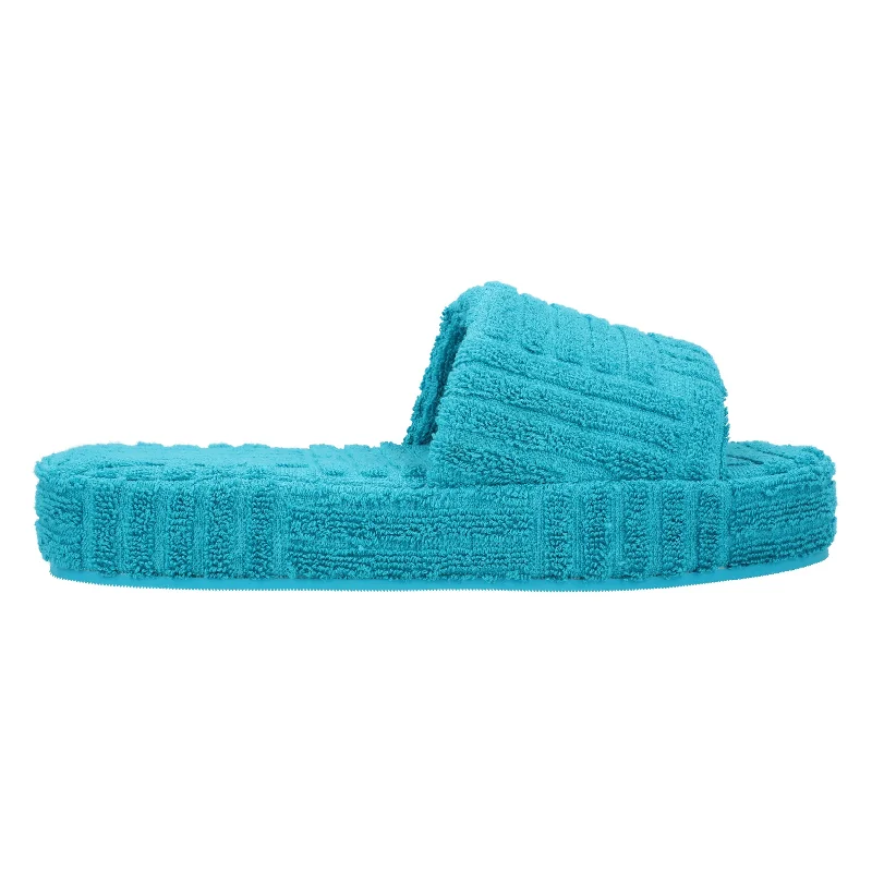 Bold Flair Bottega Veneta Resort Sponge blue