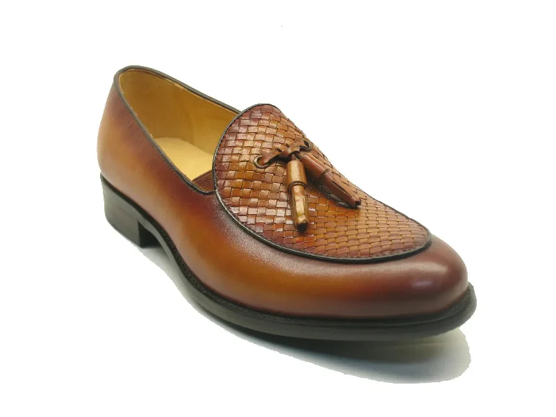 Romantic Detailing KS708-05 Carrucci Calfskin Woven Tassel Loafers