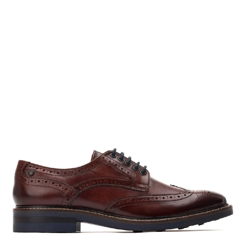 Urban Chic Hatfield Washed Brogue Shoes