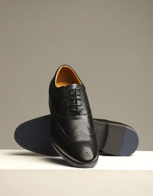 Glam Touch Men Black Lace Up Genuine Leather Formal Brogues