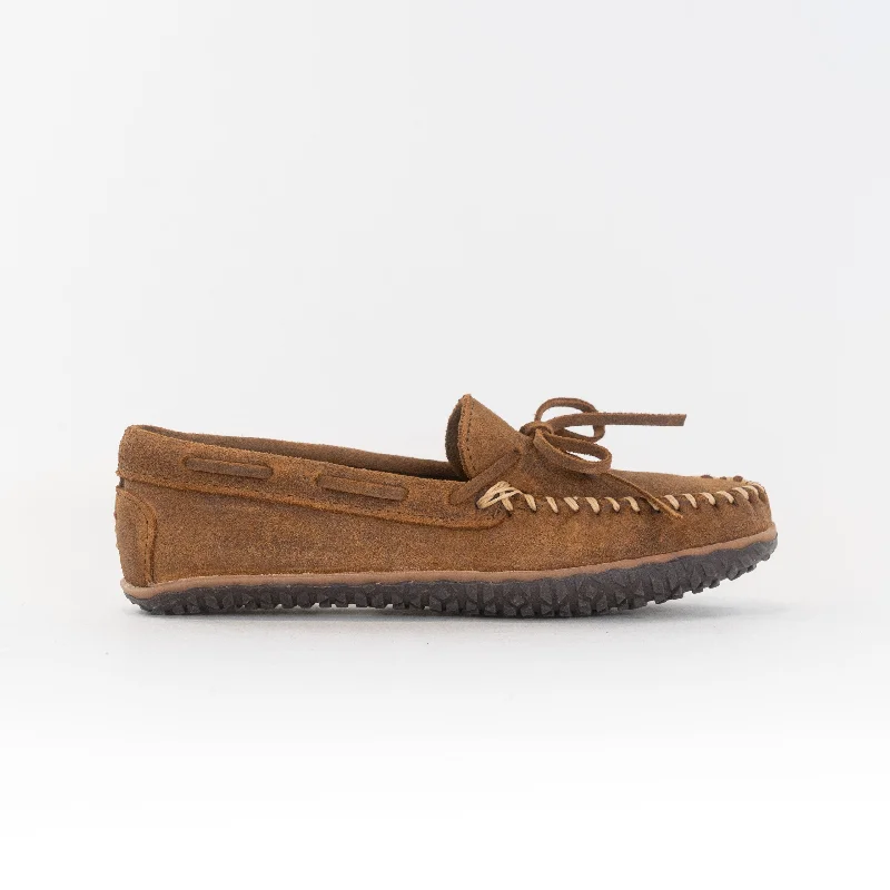 Elegant Design Minnetonka Tie Tred (Men's) - Brown Ruff