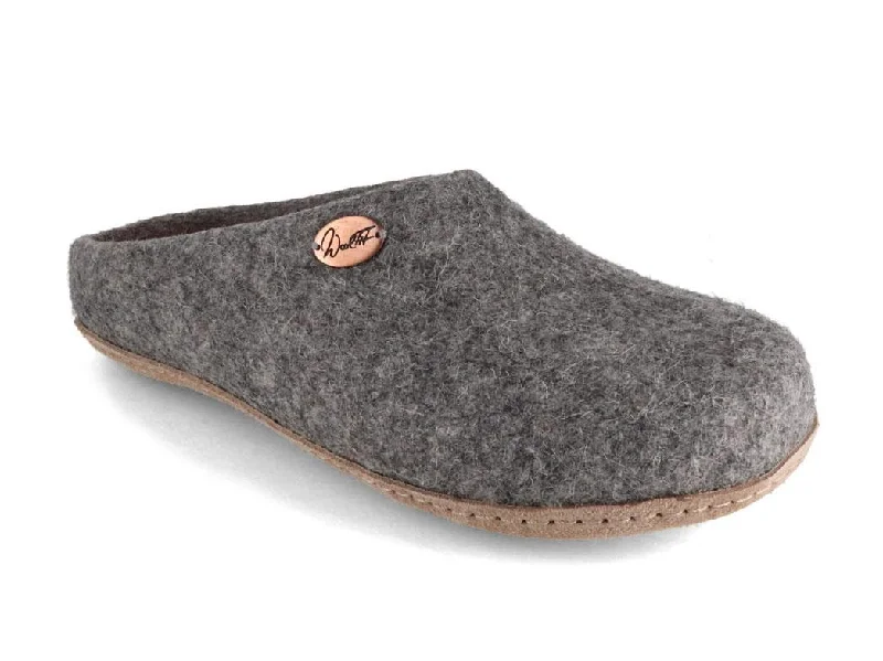 Minimal Statement WoolFit® handmade Felt Slippers | Classic, light gray