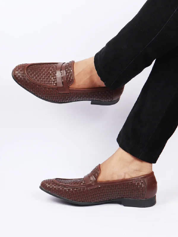 Trendsetting Look Men Brown Hand Knitted Design Penny Loafer Slip On Shoes