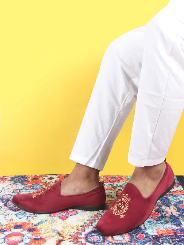 Polished Look Men Red Velvet Embroidery Design Party Casual Loafer Shoes