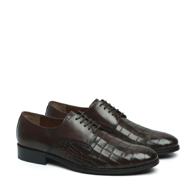 Subtle Glamour Brown Lace-Up Shoes with Deep Cut Leather Toe by Brune & Bareskin
